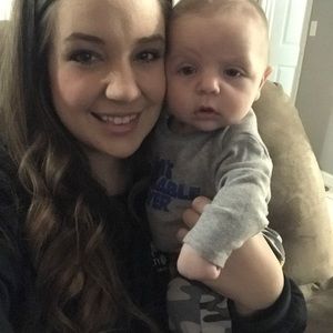 Meet your Posher, Monique